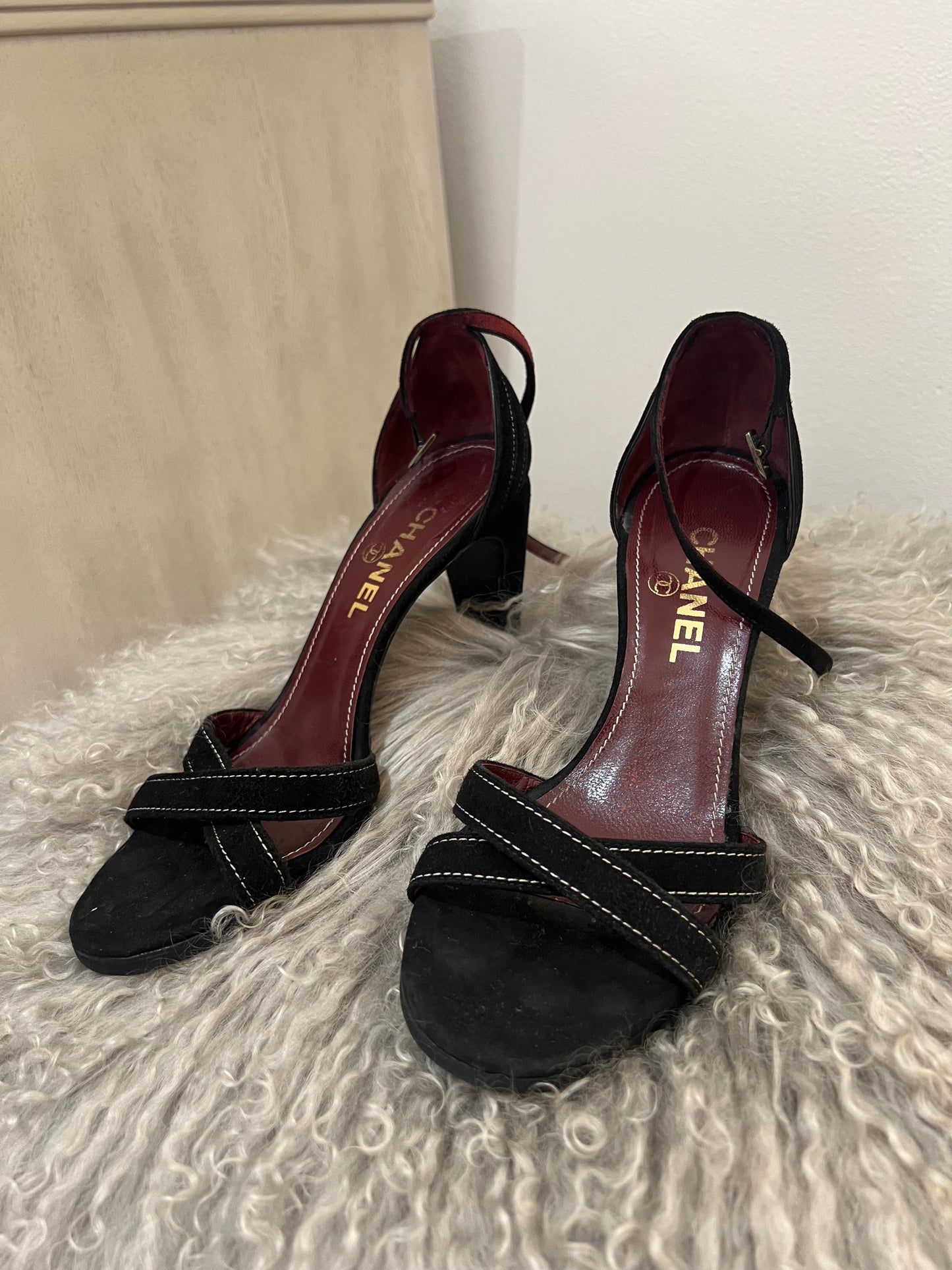 Vintage Chanel Heels 37.5