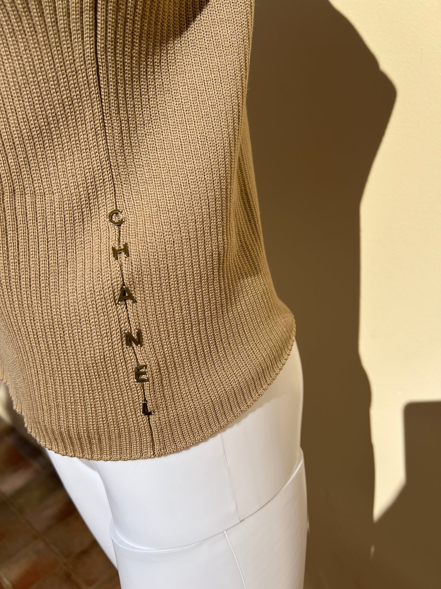CHANEL: Ribbed V Neck Top