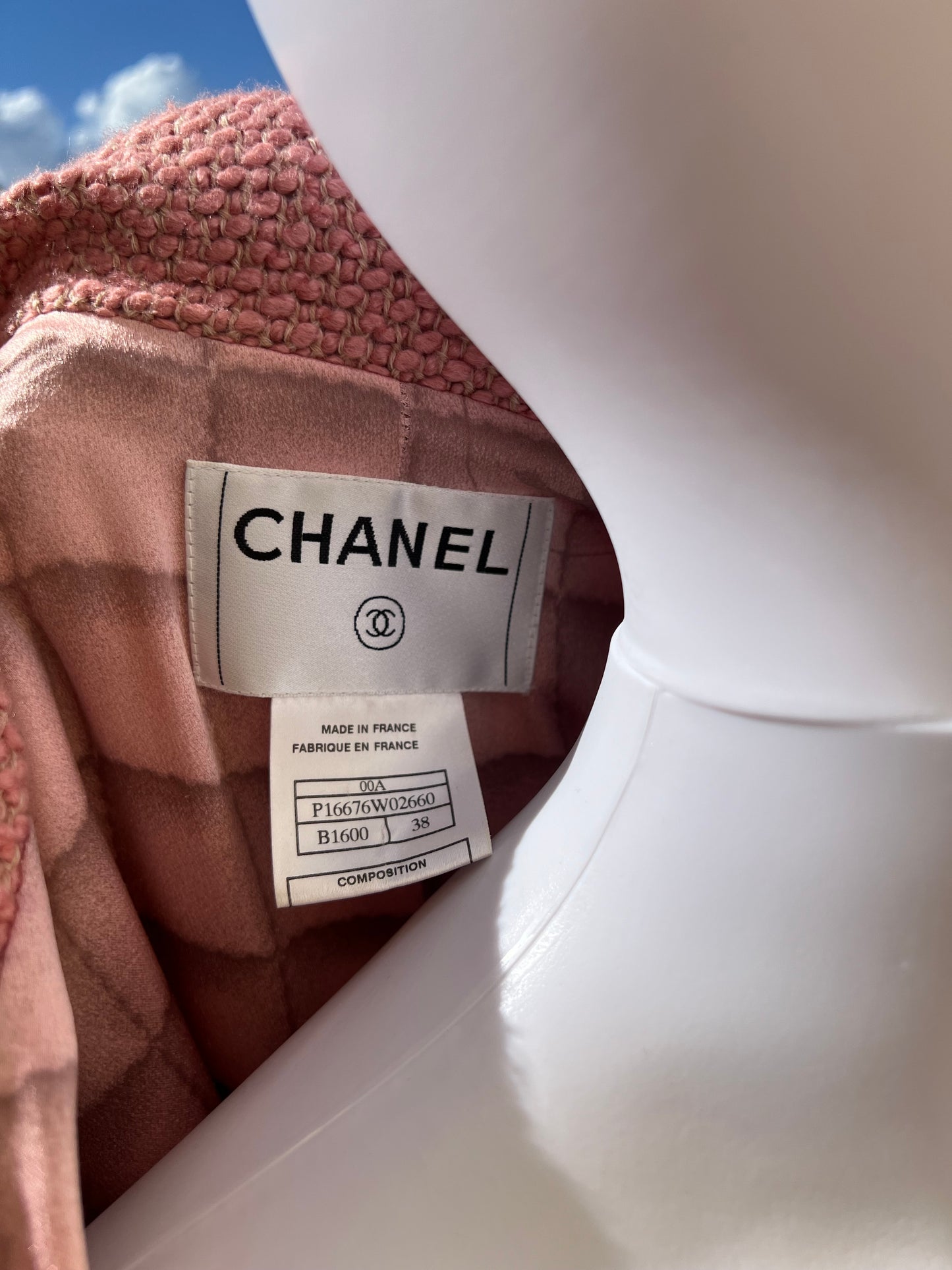 CHANEL: Pink Knitted Woven Coat