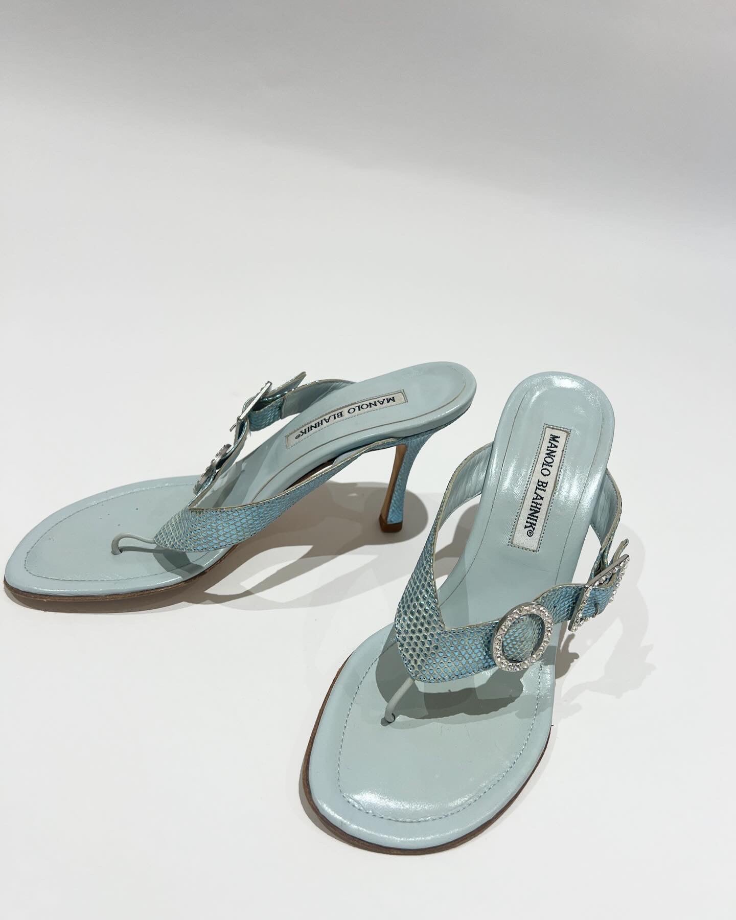 Vintage Manolo Blahnik Kitten Heels 37.5