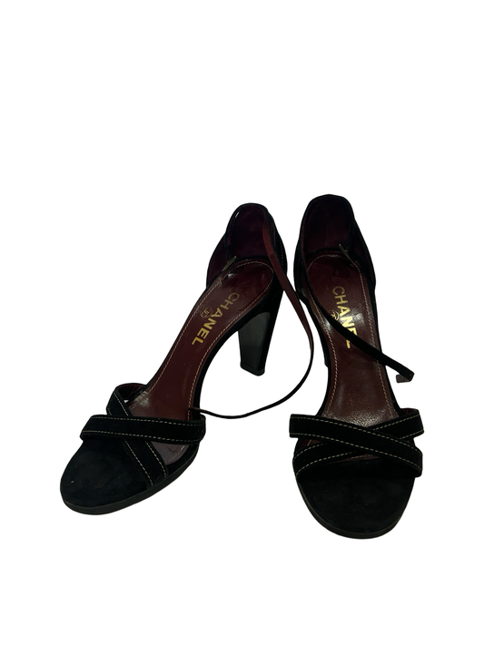 Vintage Chanel Heels 37.5