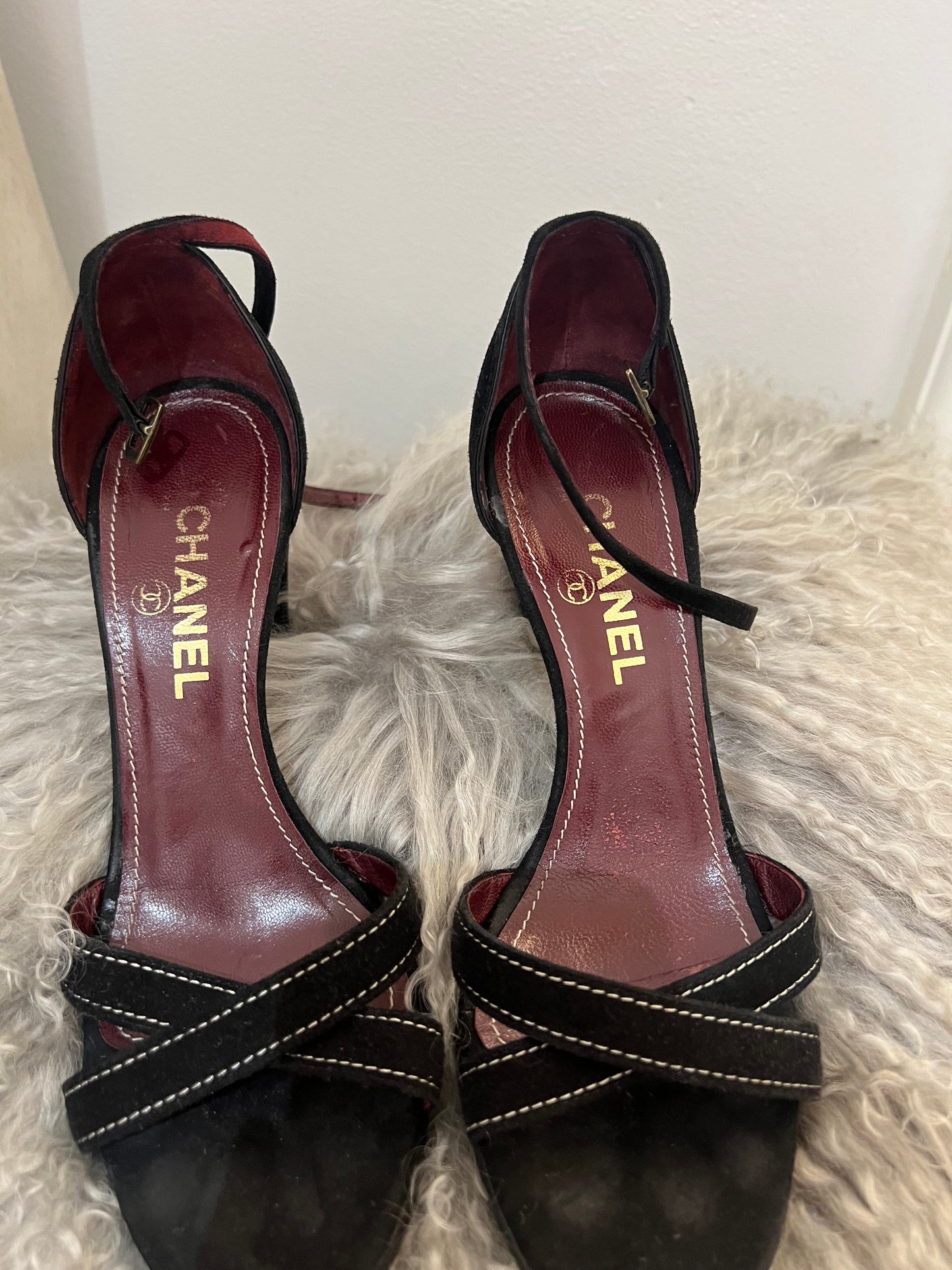Vintage Chanel Heels 37.5