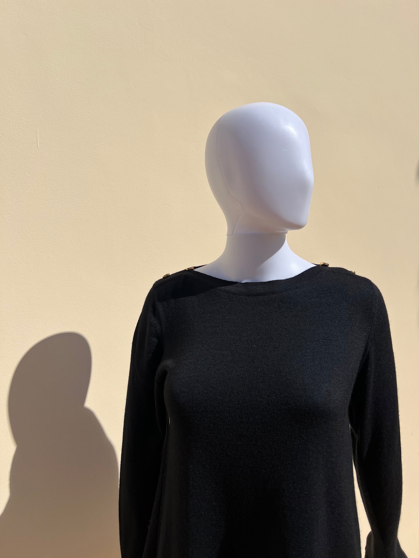 CHANEL: Long Sleeve Knit
